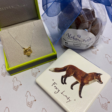 "Foxy Lady" Gift Box Exclusive to Gallop Guru