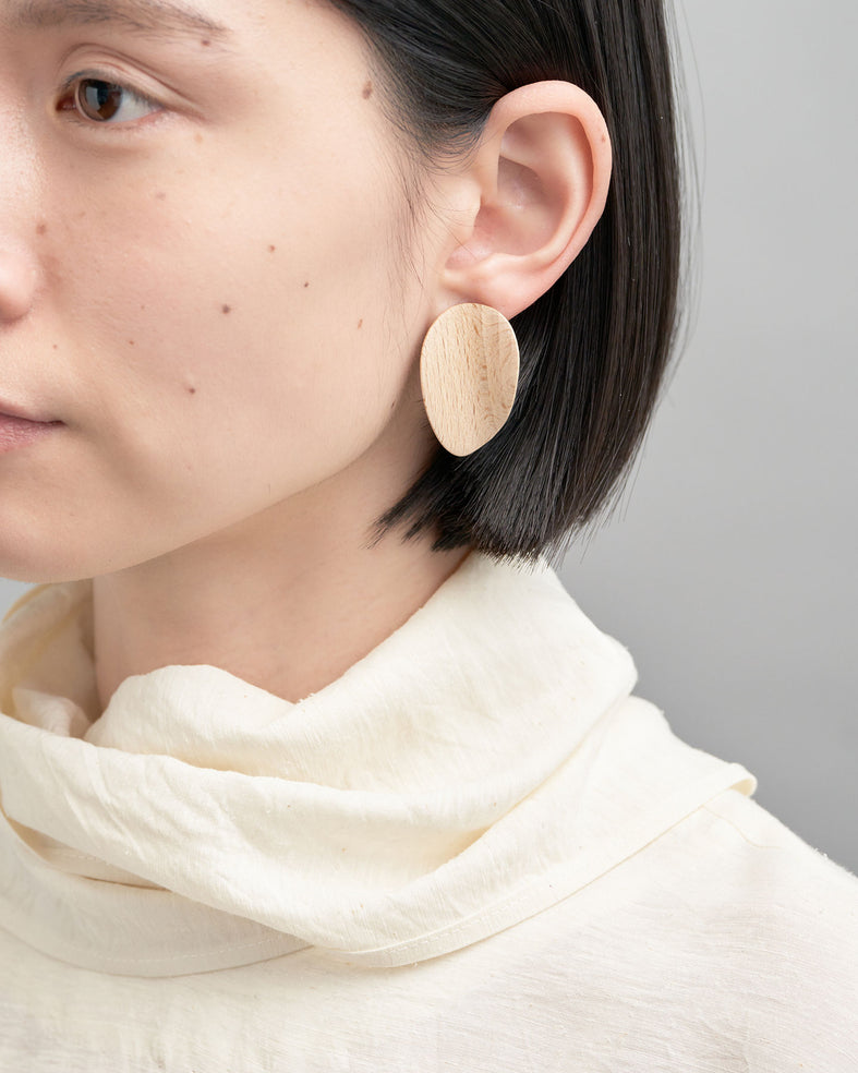 SOPHIE Wood Earrings PLAY – SIRI SIRI | シリシリ