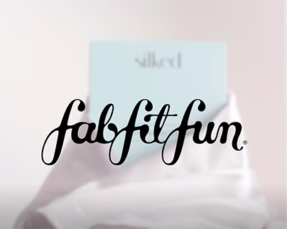 Silked ANNOUNCES The Satin Pillow Sleeve INCLUDED IN THE FABFITFUN SUMMER BOX May 11, 2020