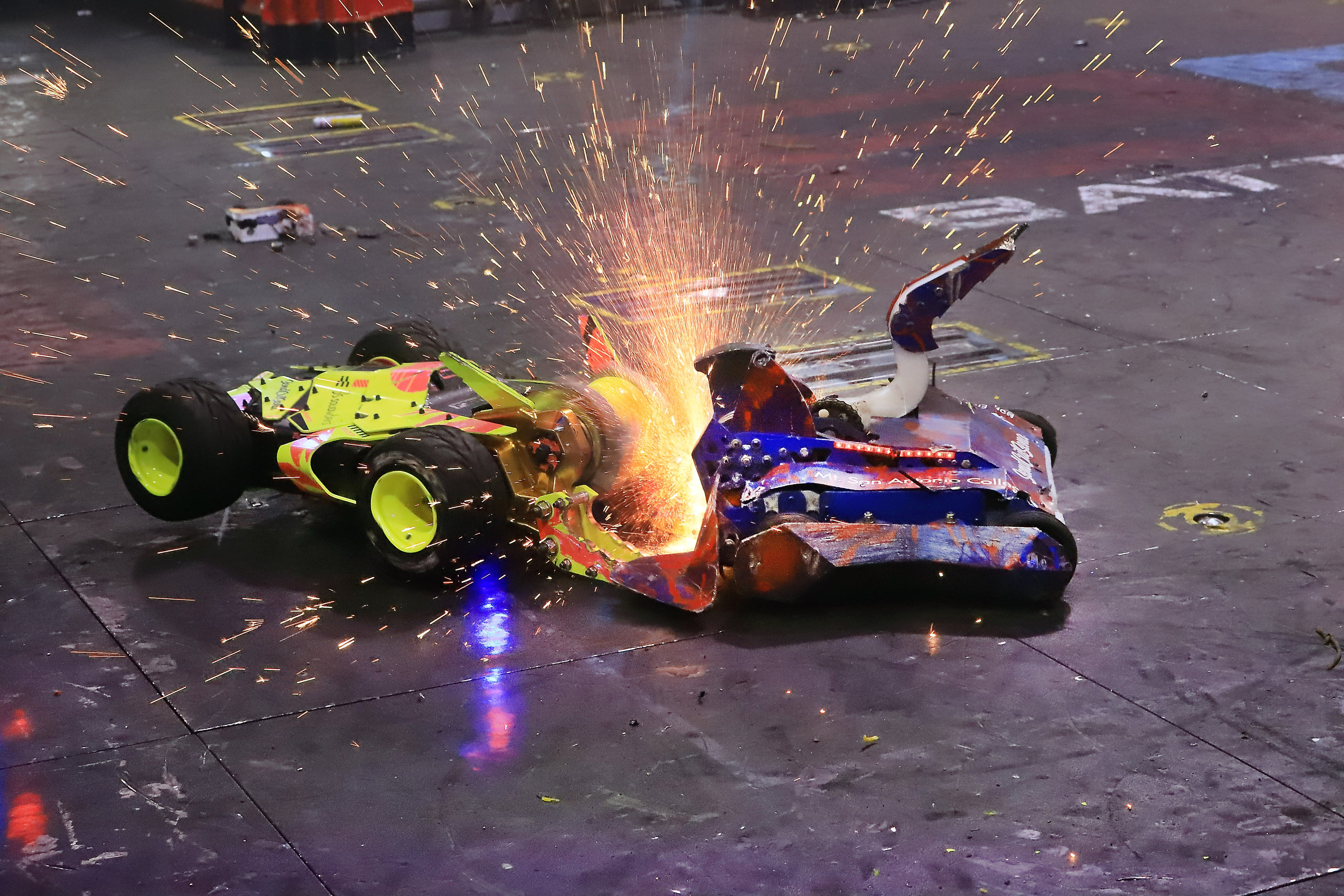 BattleBots HyperShock MadCatter Sparks