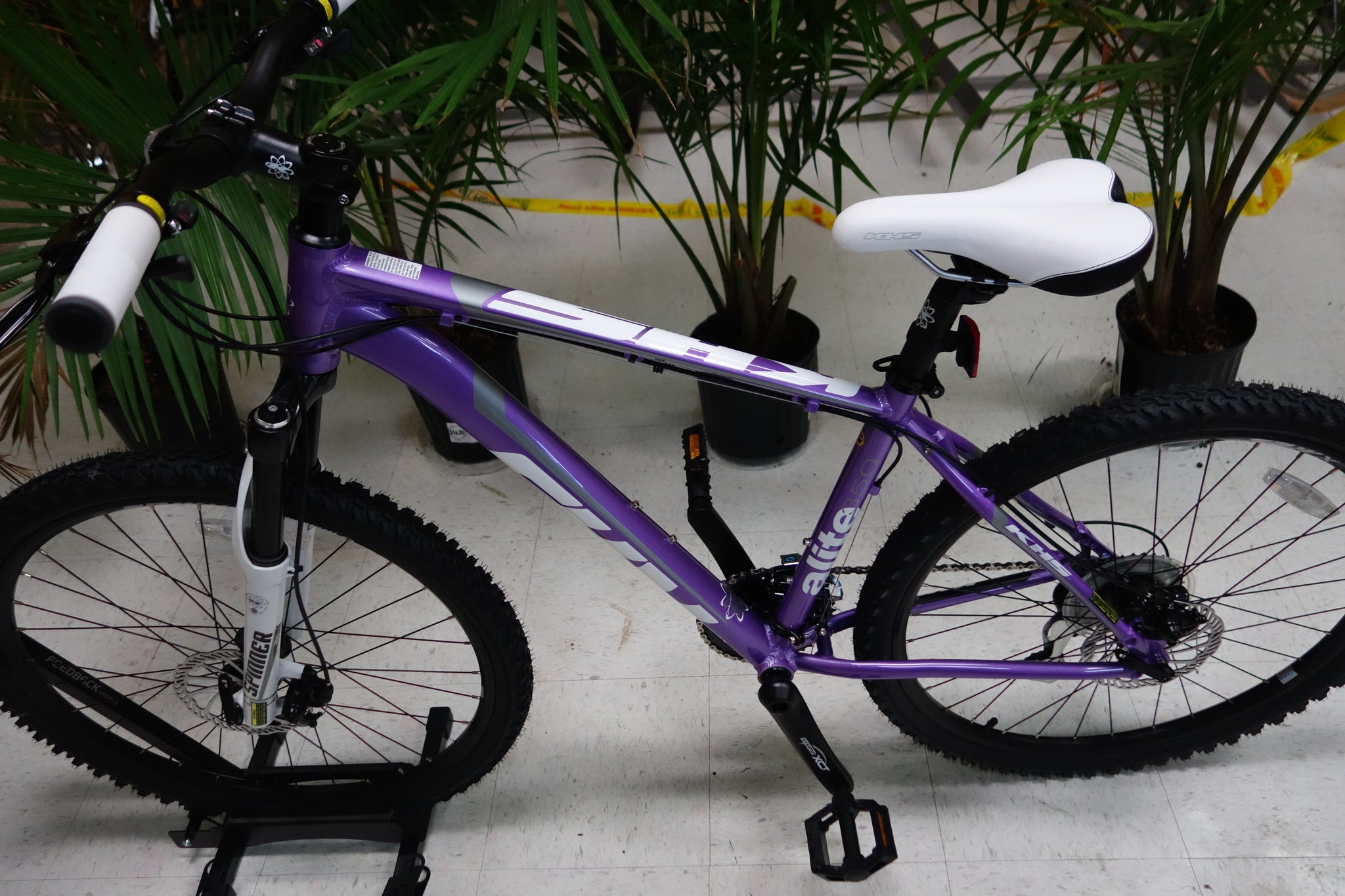 women's entry level mountain bike