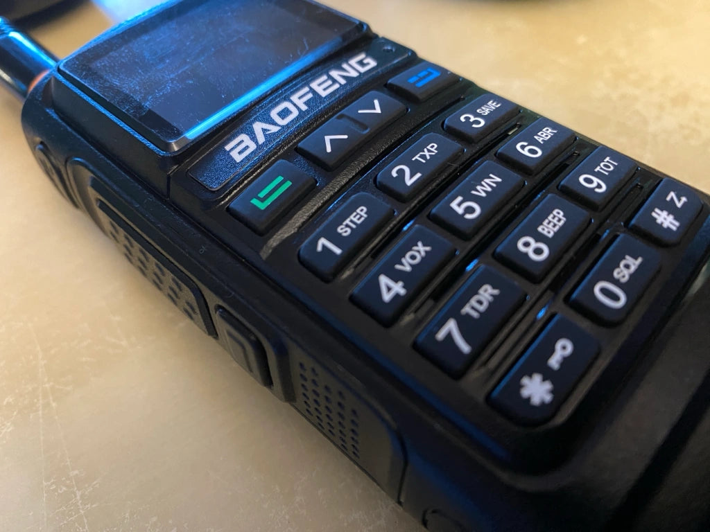 UV-17R Plus details