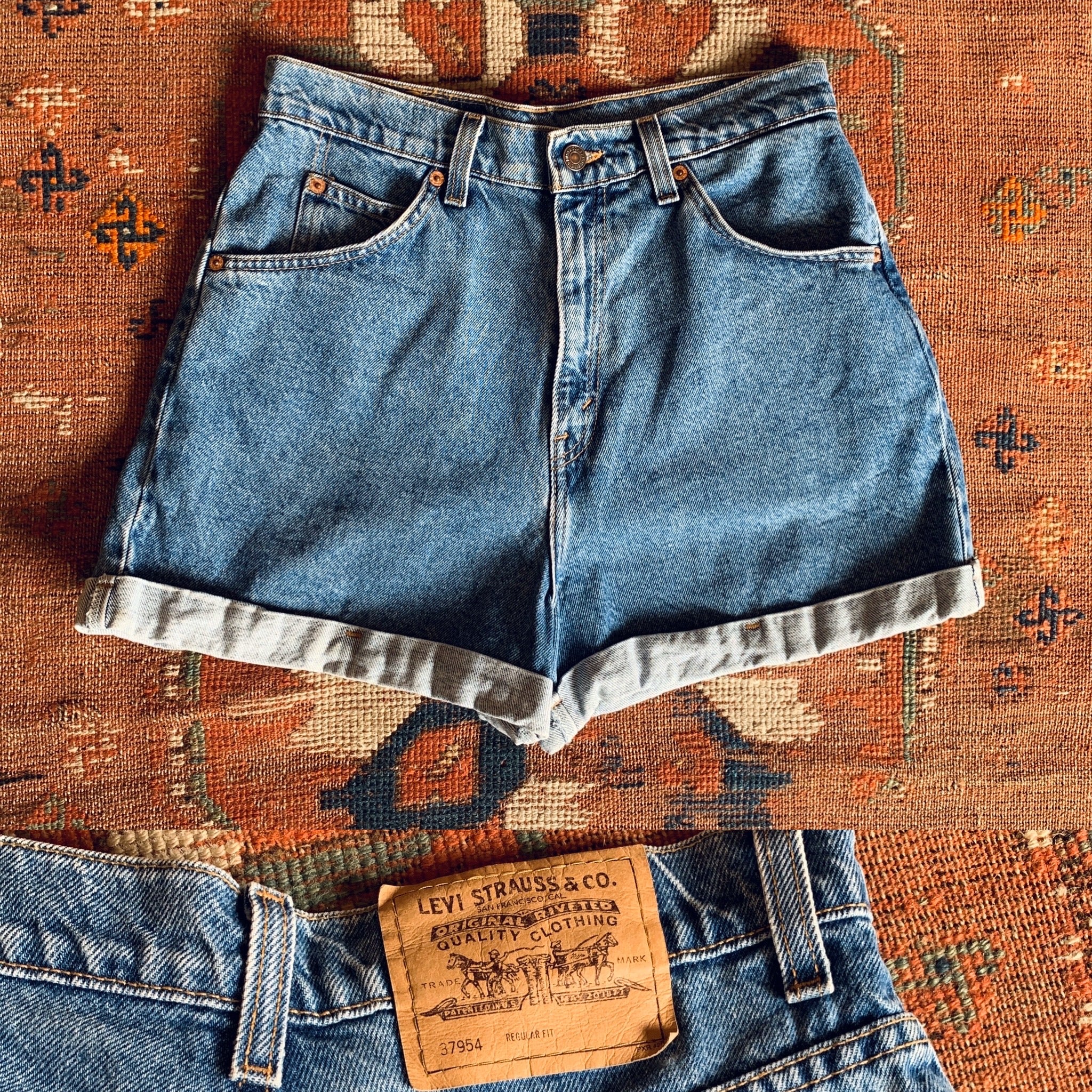 orange levi shorts