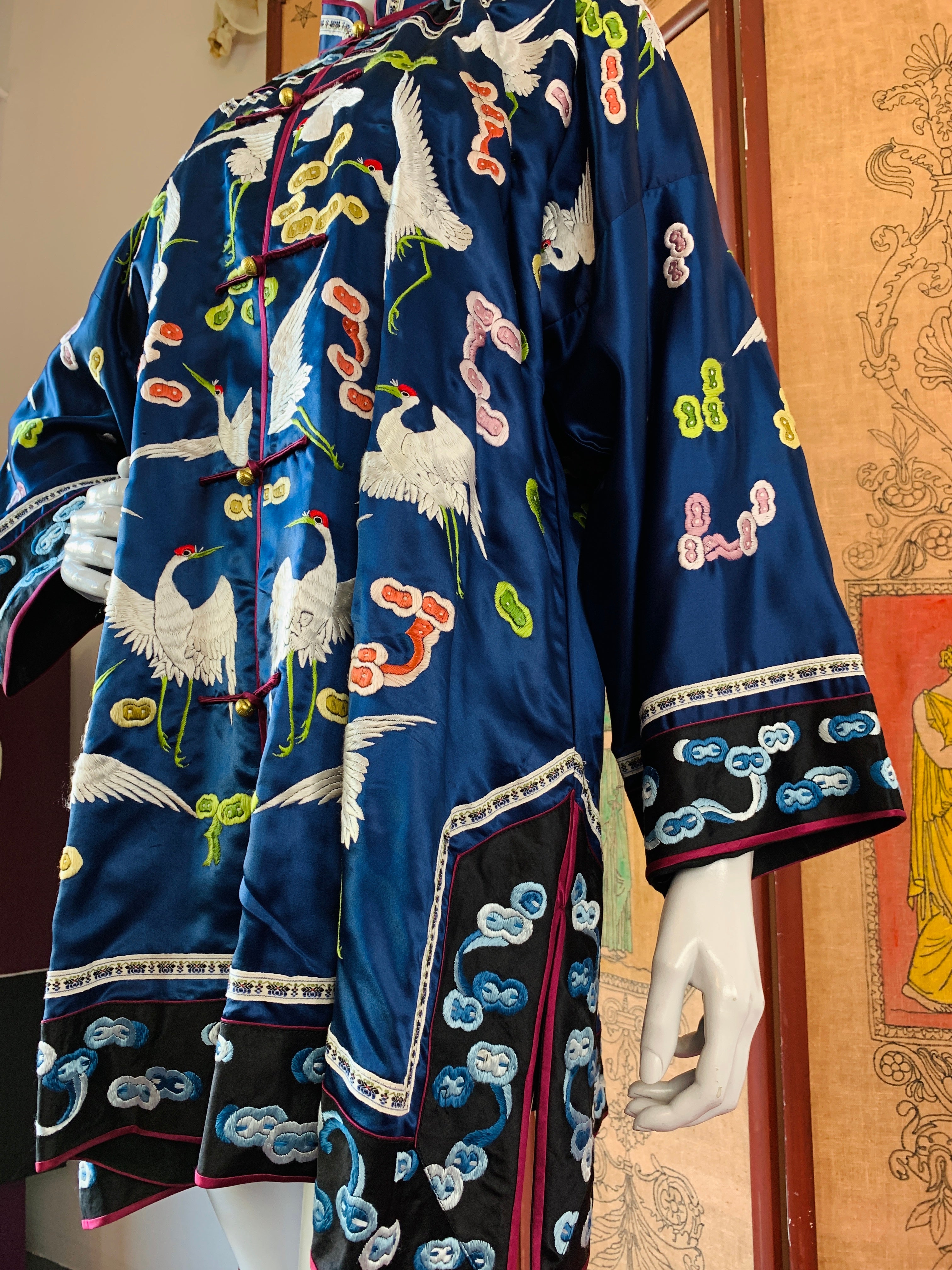 Embroidered Birds & Clouds Silk Chinese Robe – Empress Vintage