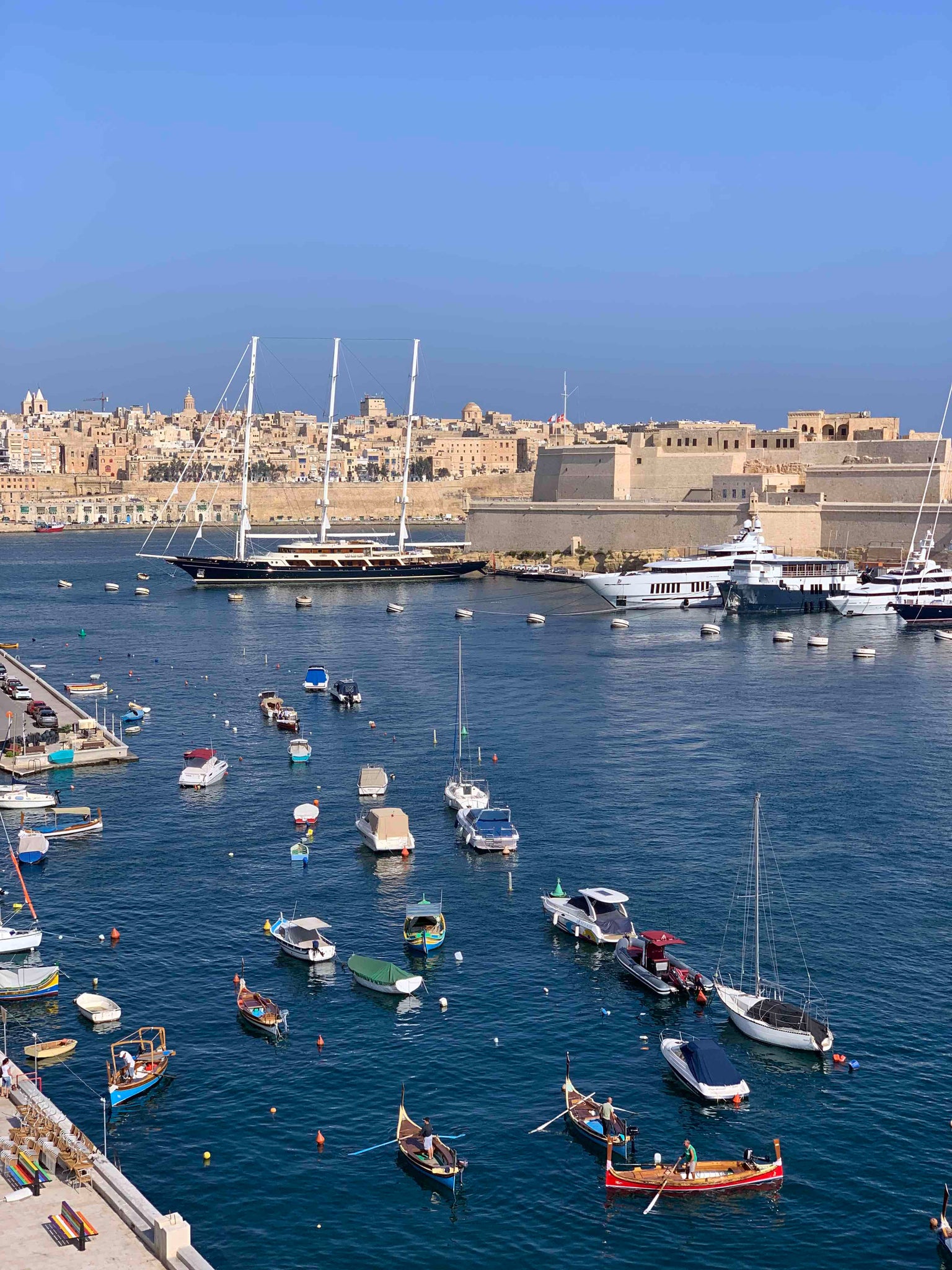 Valletta Travel Guide Book: An Insider's Guide (2023)