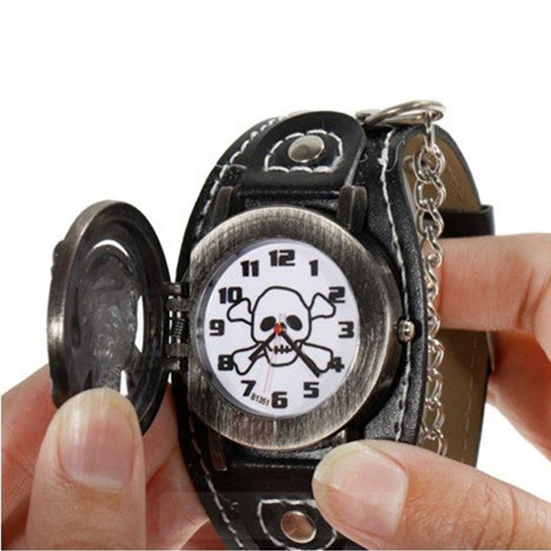 Unique Skull Watch Men Wrist Watch Punk Clamshell Fashion Mens Watches