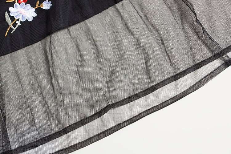 Newest Fashion Runway Maxi Dress Women's elegant Long Sleeve Tulle Gauze Flower Floral Embroidery Black Vintage Long Dress