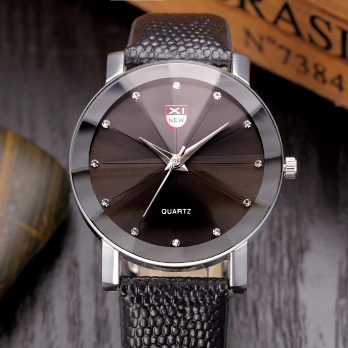 Men's Luxury Stainless Steel Leather Designer Quartz Wrist Watch