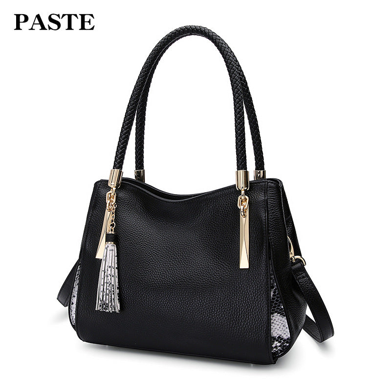 Genuine Leather Bag Female Luxury Handbags Women 7P1128 best in the market