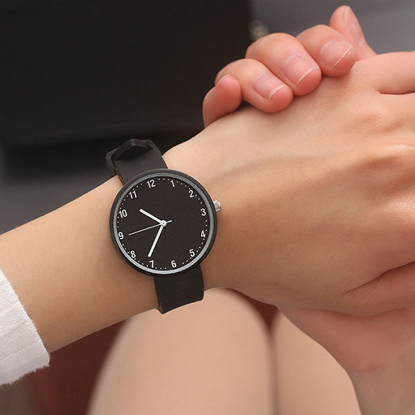JBRL Brand Silicone Wristwatch Women Watches Simple Fashion Quartz Watch for Ladies Female Clock Montre Femme Relogio Feminino