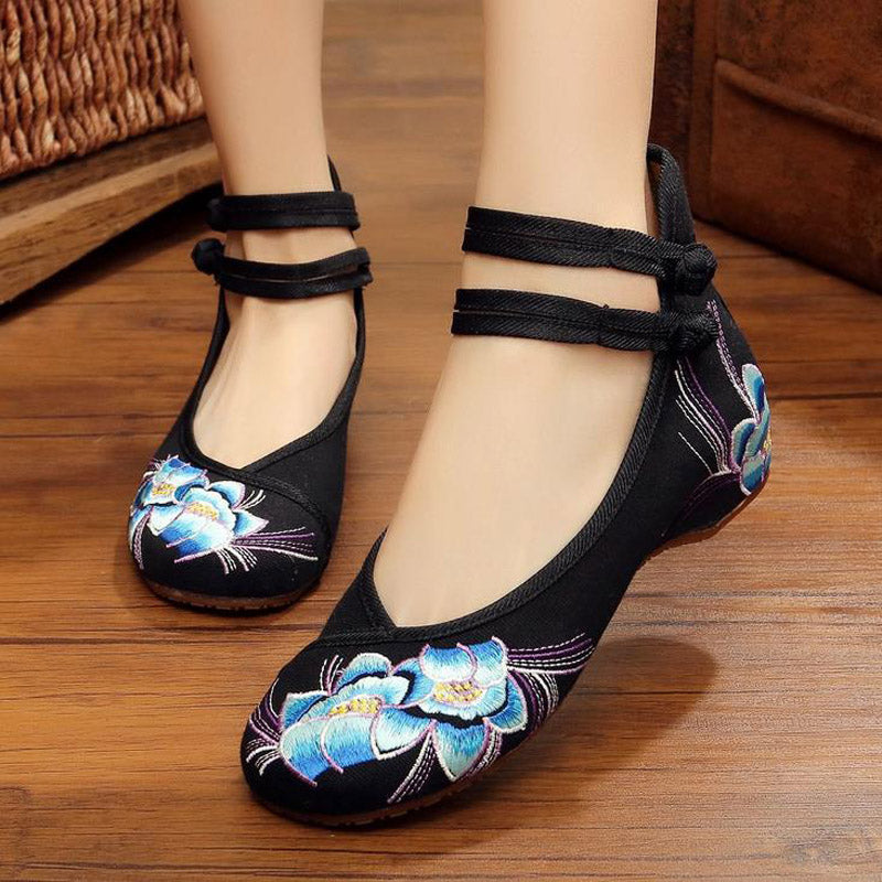 Bright Peacock Embroidery Women Shoes Old Peking Mary Jane Flat Heel Denim Flats with Soft Sole Women Dance Casual Shoes