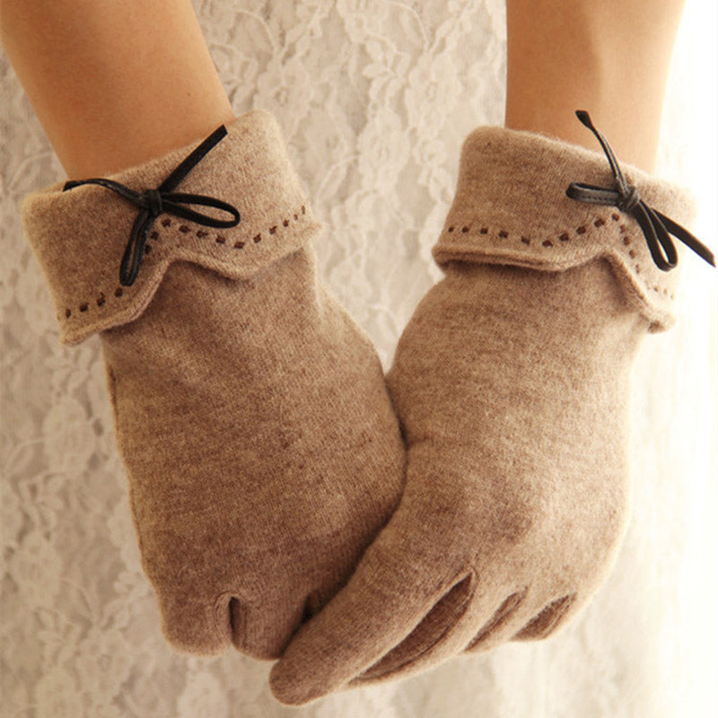 Women's Cashmere Wool Embroidered Touchscreen Winter Gloves