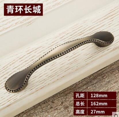 High quality retro kitchen cabinet door handle luxury drawer stealth handle relief craft furniture accessories