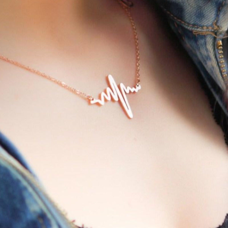 Heart Clavicle Necklace Chain Dainty Collares Minimalist Heartbeat Pendants Collier Women