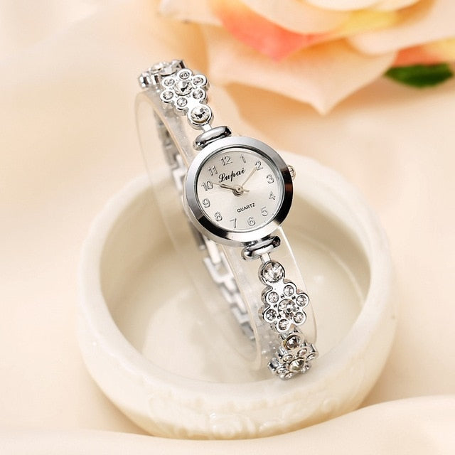 Women's Luxurious Stainless Steel Crystal Embedded Chainlink Wristwatch