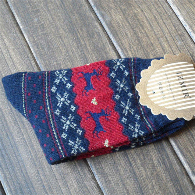 Women's Warm Mid-Calf Wool Christmas Socks