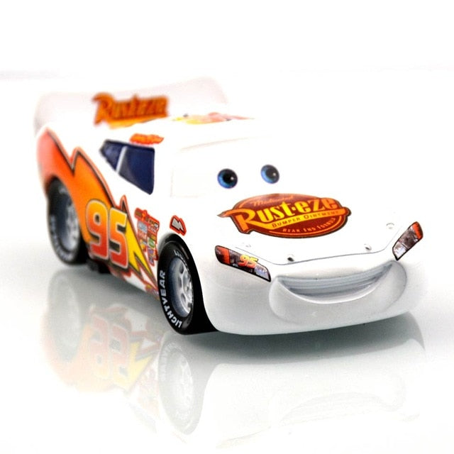 Disney 18 Style Pixar Cars 3 Lightning McQueen Jackson Storm Dinoco Cruz Ramirez 1:55 Diecast Metal Toys Model Car Birthday Gift