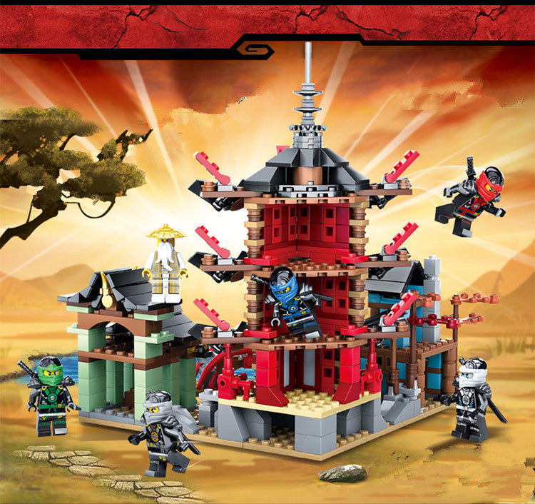 Ninja Temple Building Blocks Set - 737 Pieces