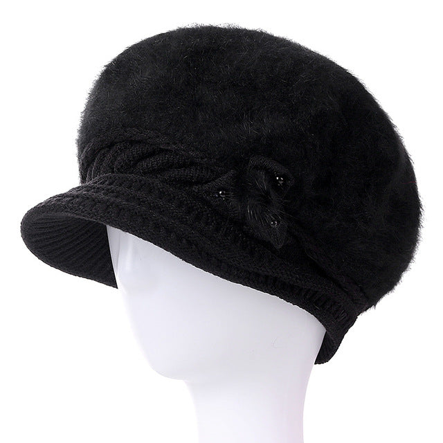 Knitted Woman Hat With Visor