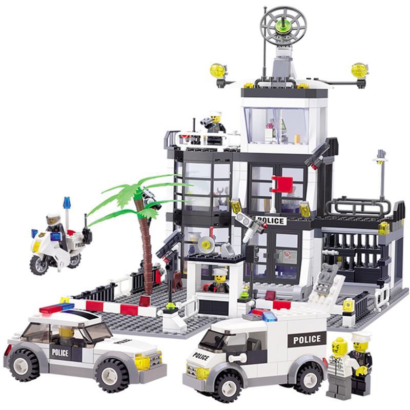 Police Station and Police Cars Building Blocks Set - 631 Pieces