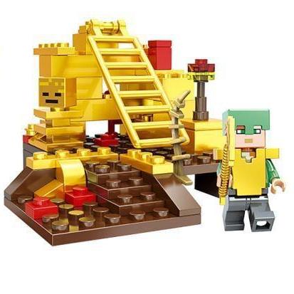 4-in-1 Minecrafted Gold World Building Blocks Kit - 293 Pieces