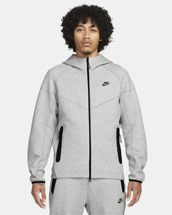 Nike Sportswear Circa Bomber Jacket (Black) – atmos USA