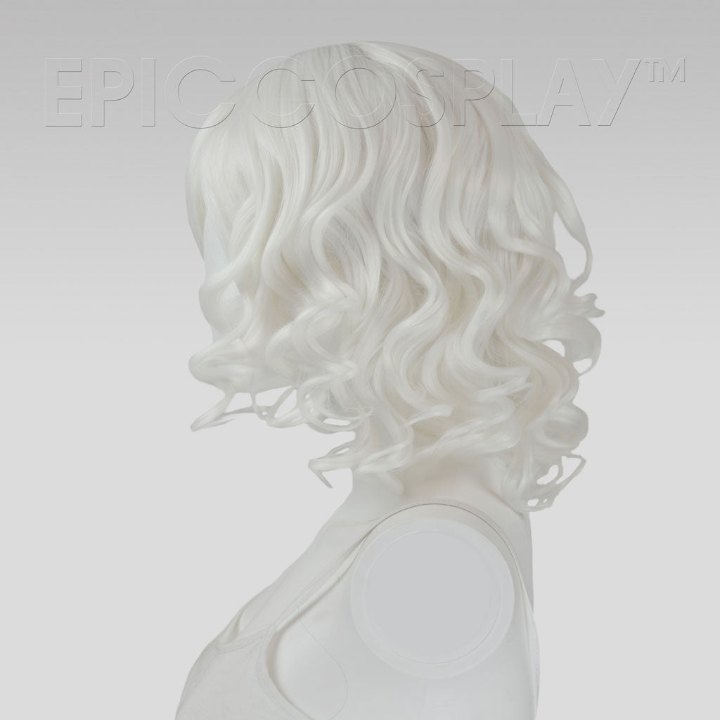 medium platinum blonde wig