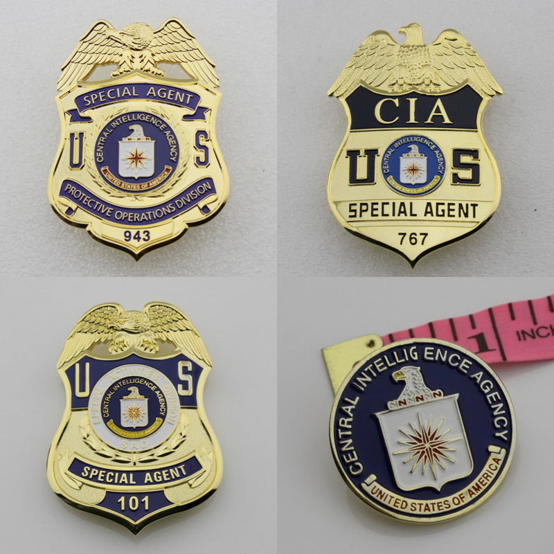 Tds badges. CIA Special agent бейсболка. CIA Special agent. CIA badge. Holding CIA badge.