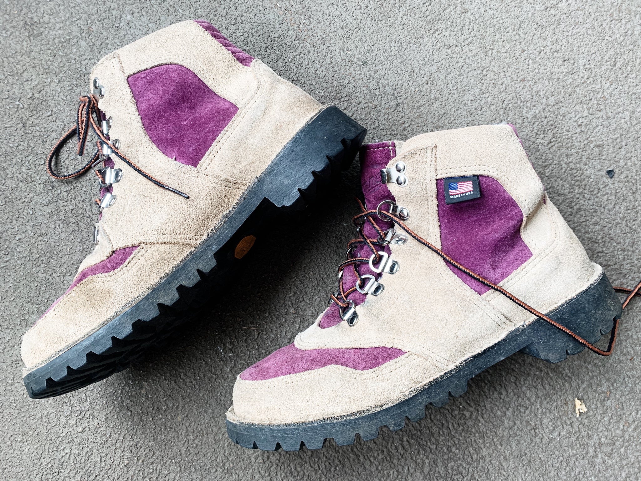 Danner Gore Tex Hiking Boots – Maven Collective