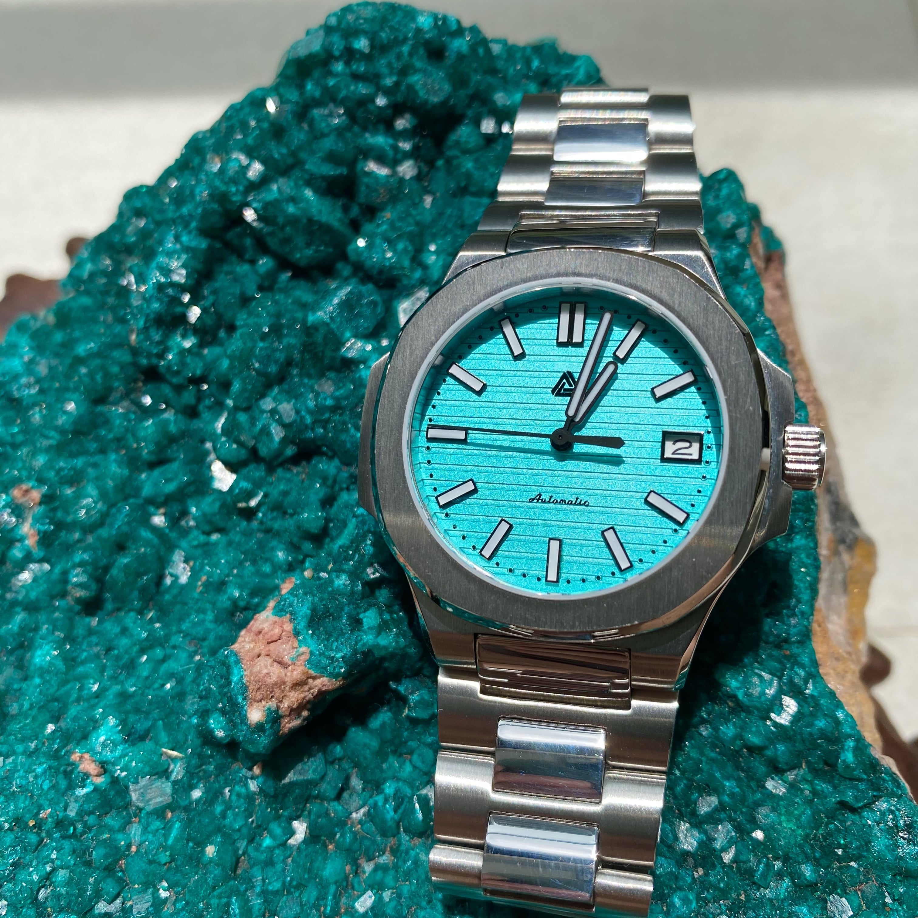 Seikonaut 36 Turquoise / Tiffany Blue Mod - A SEIKO Mod Part by Lucius Atelier