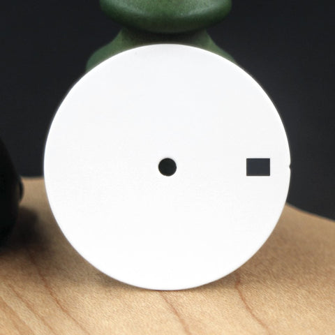 Sterilní bílý smaltovaný ciferník (datum) - SEIKO Mod Dial od Lucius Atelier