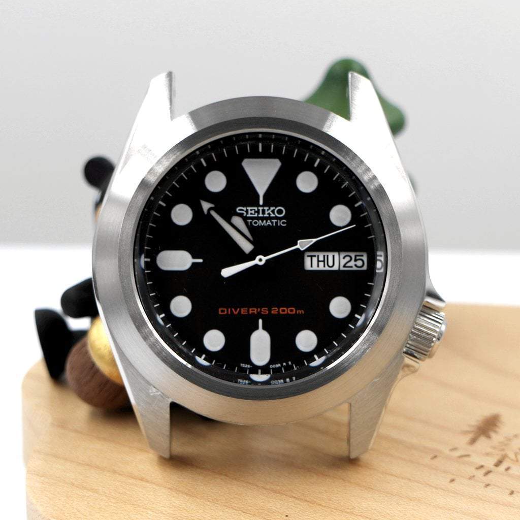 The Silver Brushed Pilot Bezel for SKX013 - SEIKO Mod Part - Lucius Atelier