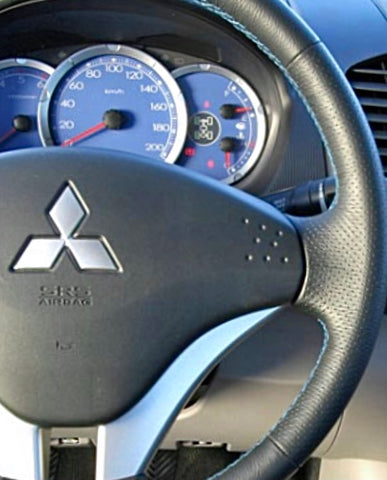 Auto Couvre Volant pour Mitsubishi Montero Sport 2015-2019, pelucheus  Housse de Volant Antidérapant Respirant Protège-Volant Chaude l'hiver  Volant