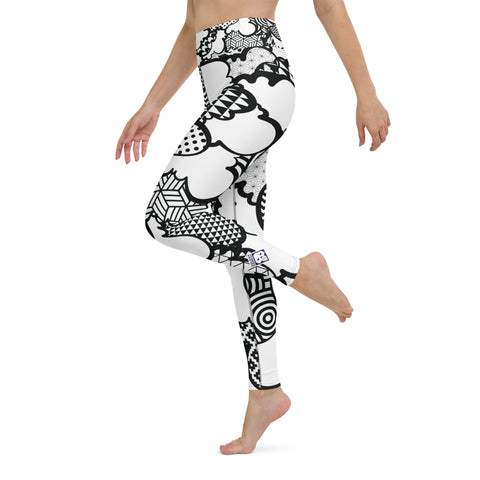 Women's Black and White Graffiti Clouds High Waist Yoga Pants Workout Leggings For Jiu Jitsu 001