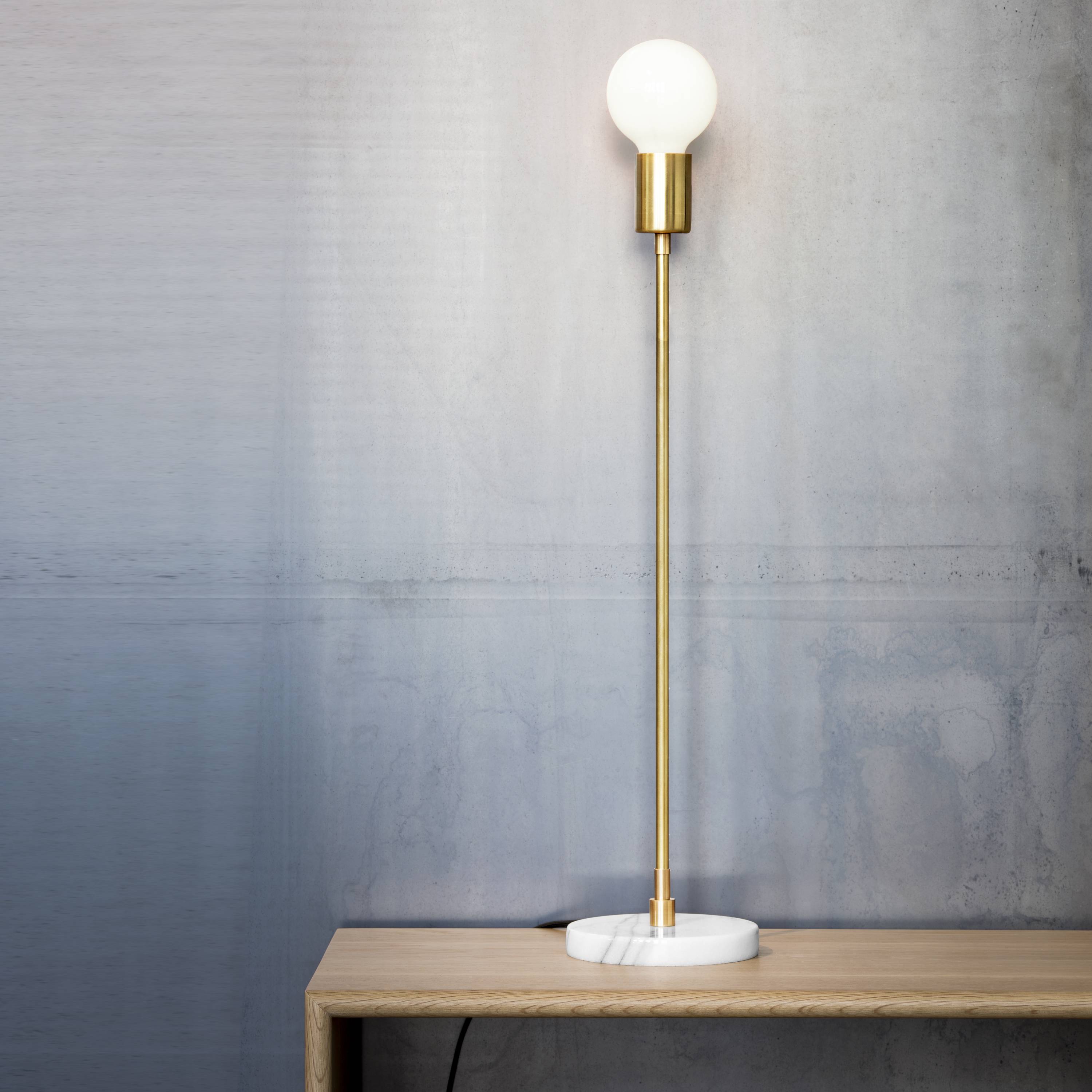 luna table lamp