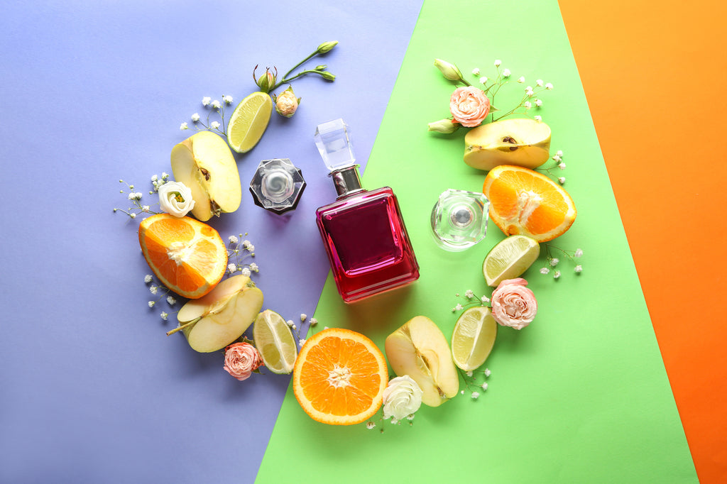 parfum entouré de fruits