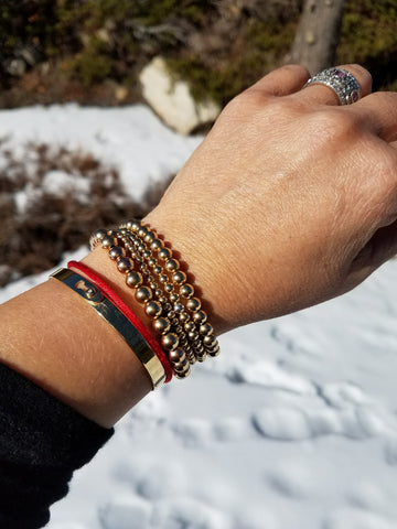 Bead bracelets are safe in the snow