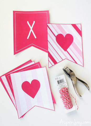 Make your own free printable valentine's day banner 