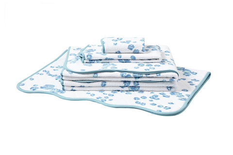 Solid White / Wavy White Towels – D Porthault