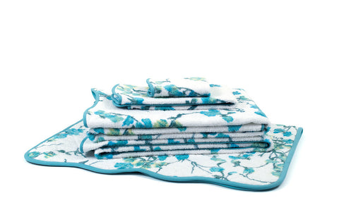 Solid White / Wavy White Towels – D Porthault