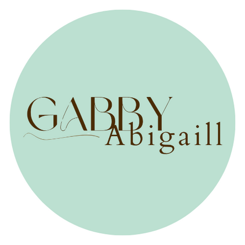 gabbyabigaill.com logo