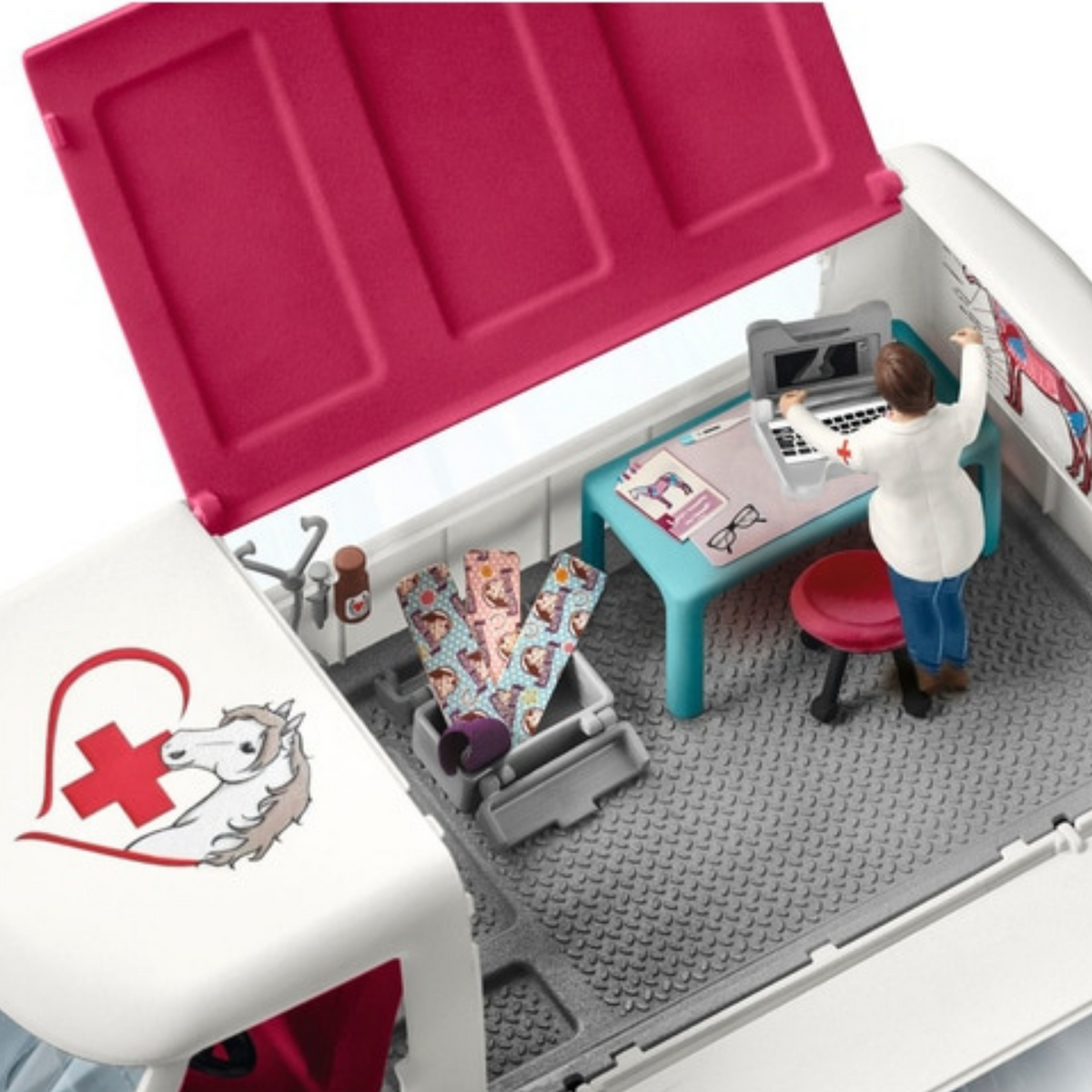 schleich mobile vet van