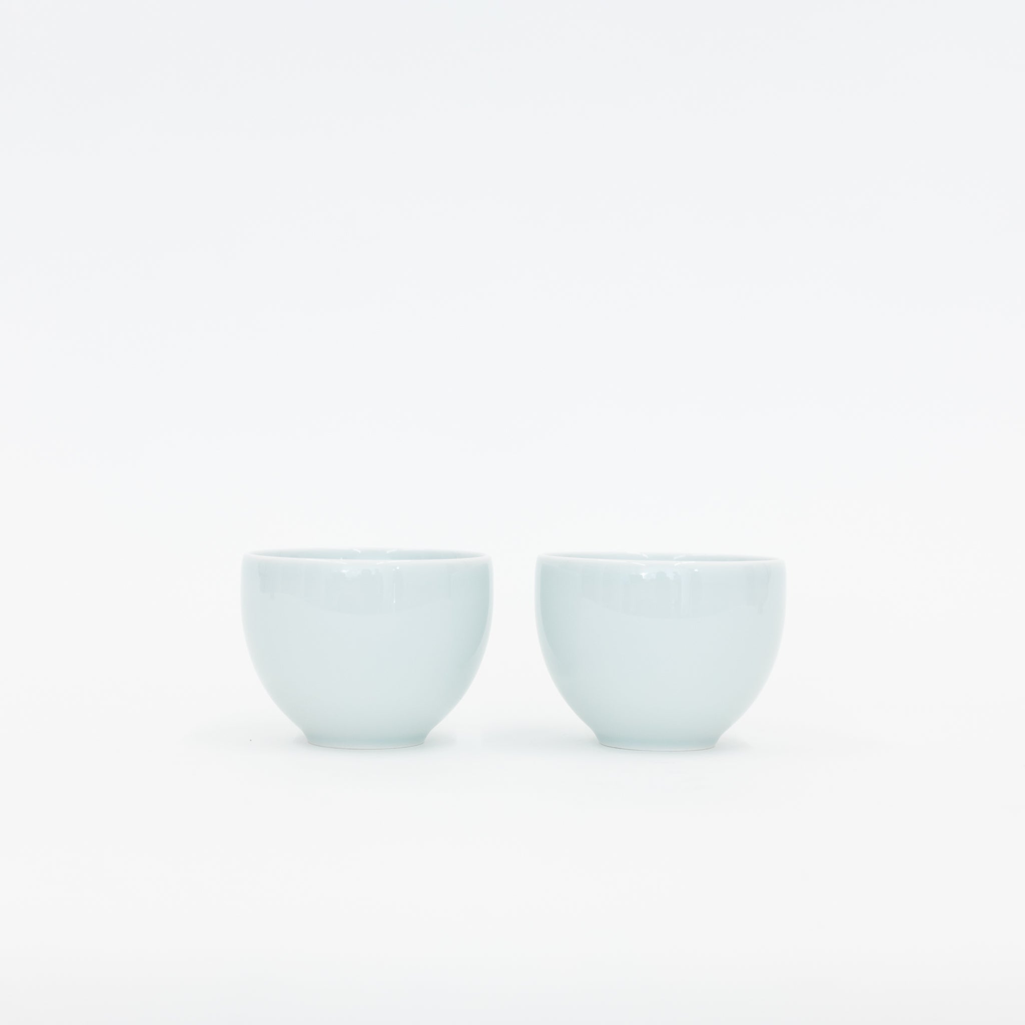 Japanese Porcelain 'Fancy Cups