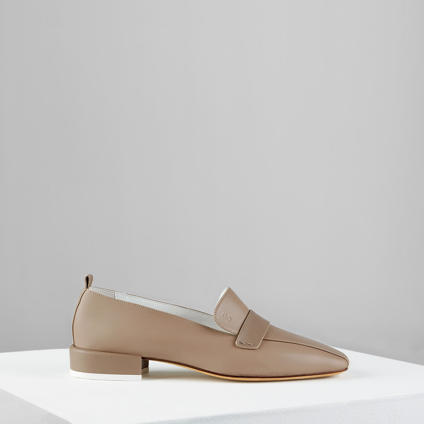 GRAY MATTERS | Comoda Loafers Taupe 