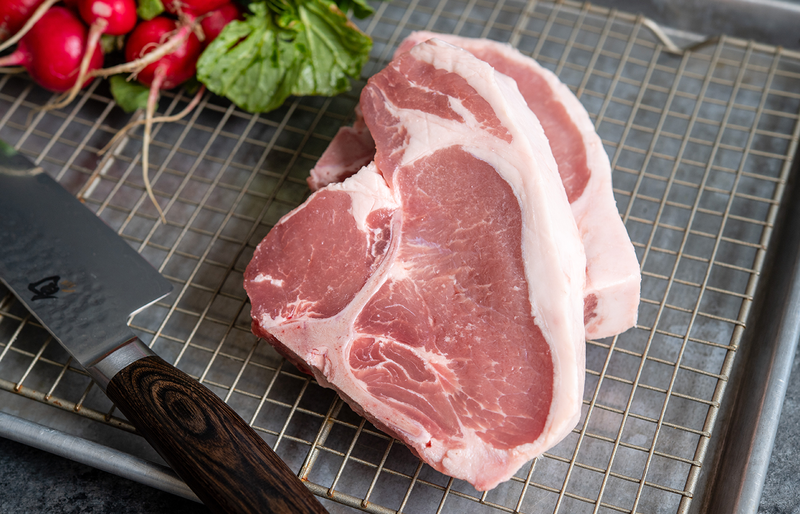 Natural Berkshire Pork Kurobuta Bone In Porterhouse Chops 4 Pcs The Wagyu Shop