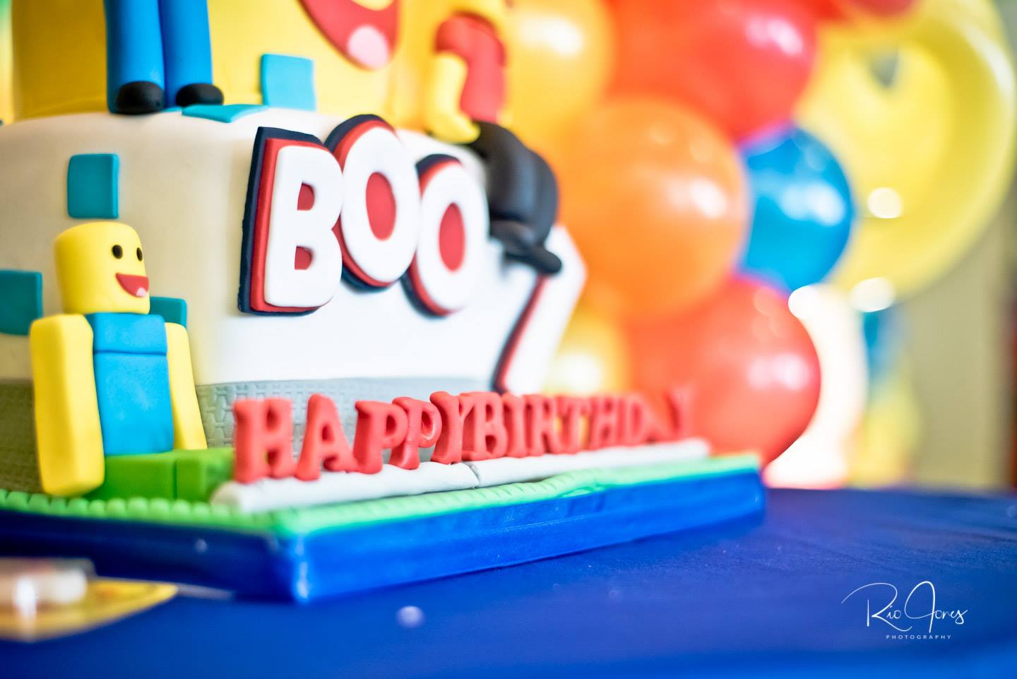 Boos Roblox Party Pink N Peach - roblox birthday party sign in 2019 7th birthday party