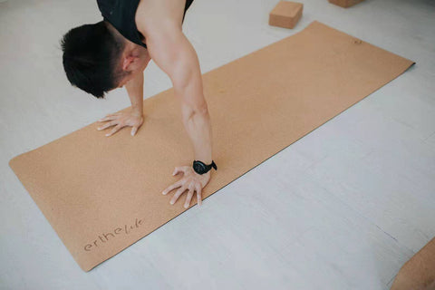 Erthe Life Cork Yoga mat for yoga classes