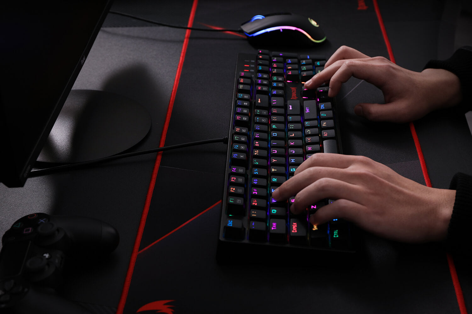 Redragon K582 SURARA RGB LED Backlit Mechanical Gaming Keyboard with104 Keys-Linear blue switches