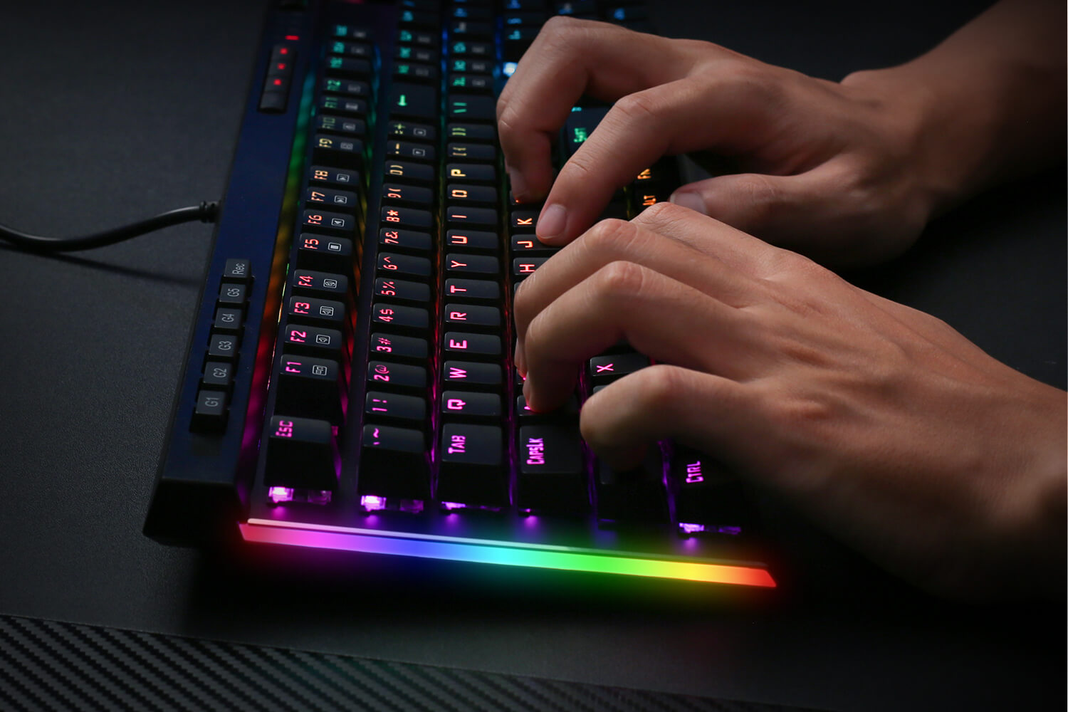 Redragon k580 vata keybaord with RGB Side Lights