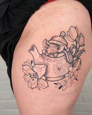 Bold & fineline blackwork floral tattoo. Designed and created by Lu Loram-Martin, Toronto, Canada